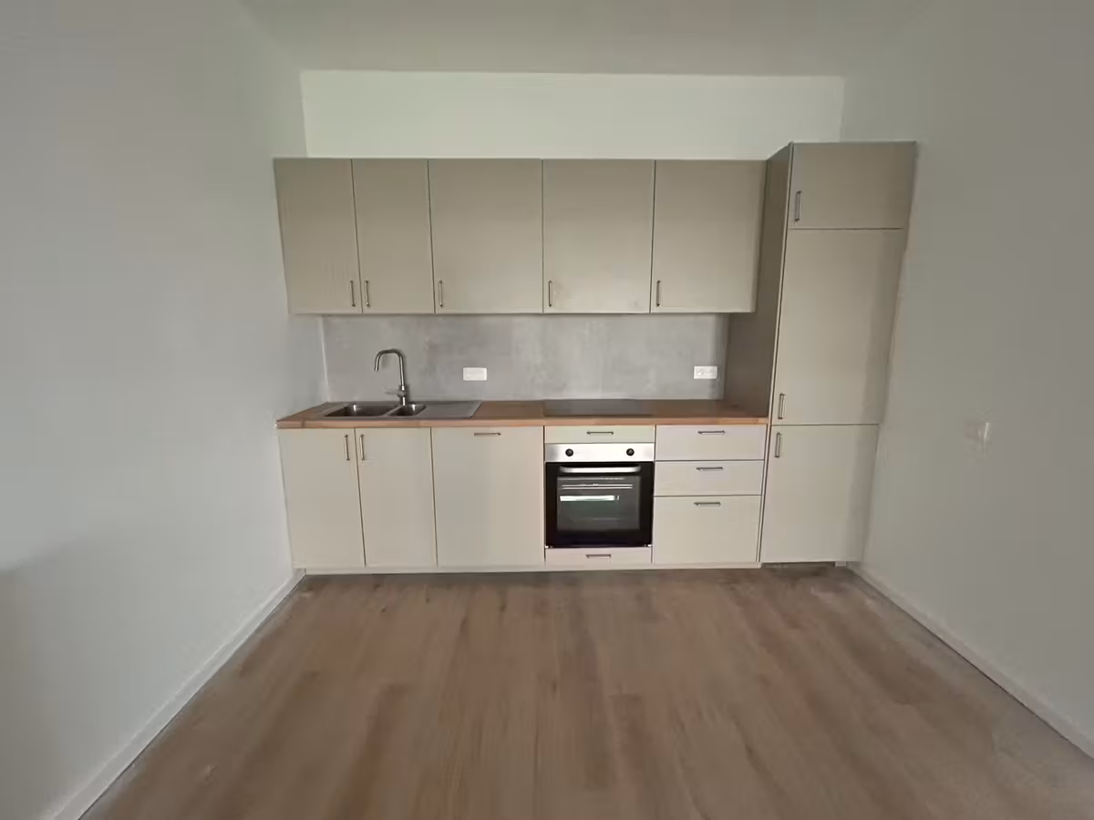 Appartement au rez-de-chaussée rénové avec terrasse - 3