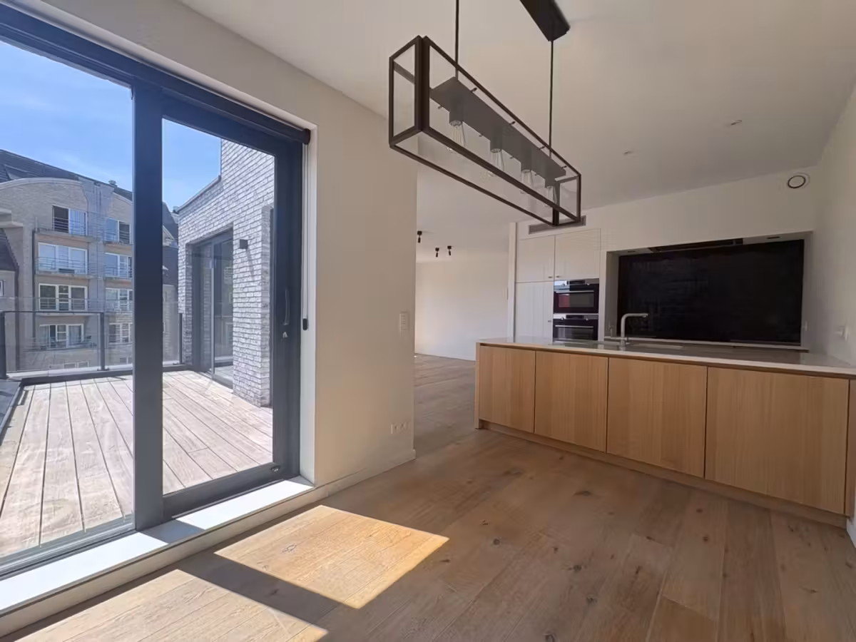 Well-located 2-bedroom apartment with parking space in Ghent - 5