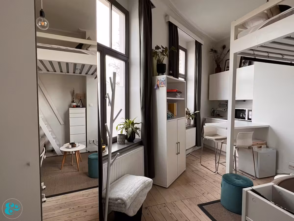 Studio meublé rénové à Gand