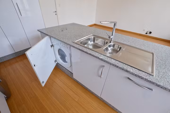 Bel appartement rénové proche de la Place Louise - 10