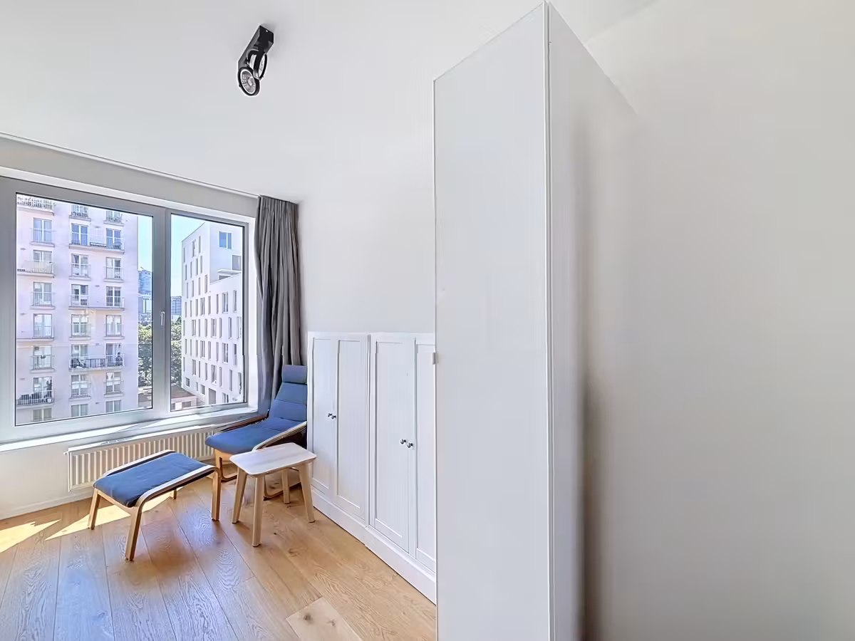 Brussel: Appartement met 2 slaapkamers + terras + parking - 5