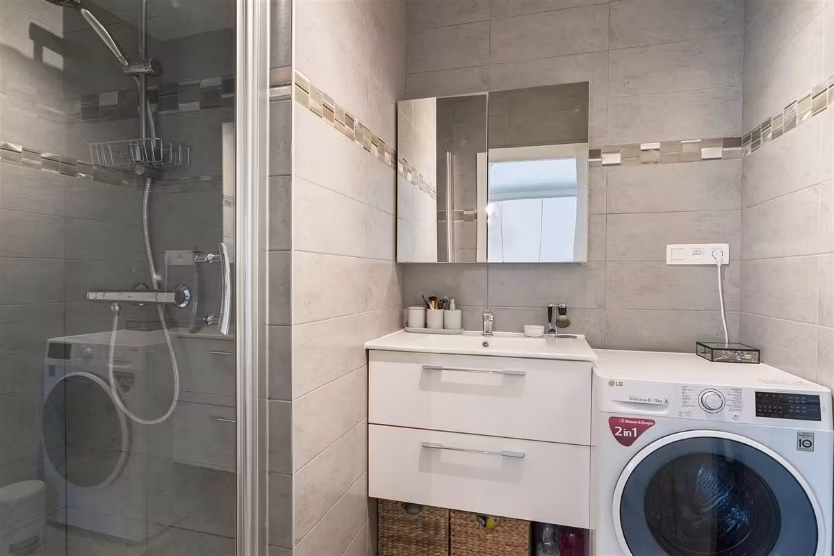 Fully furnished 1 bedroom apartment in Antwerp city - 15