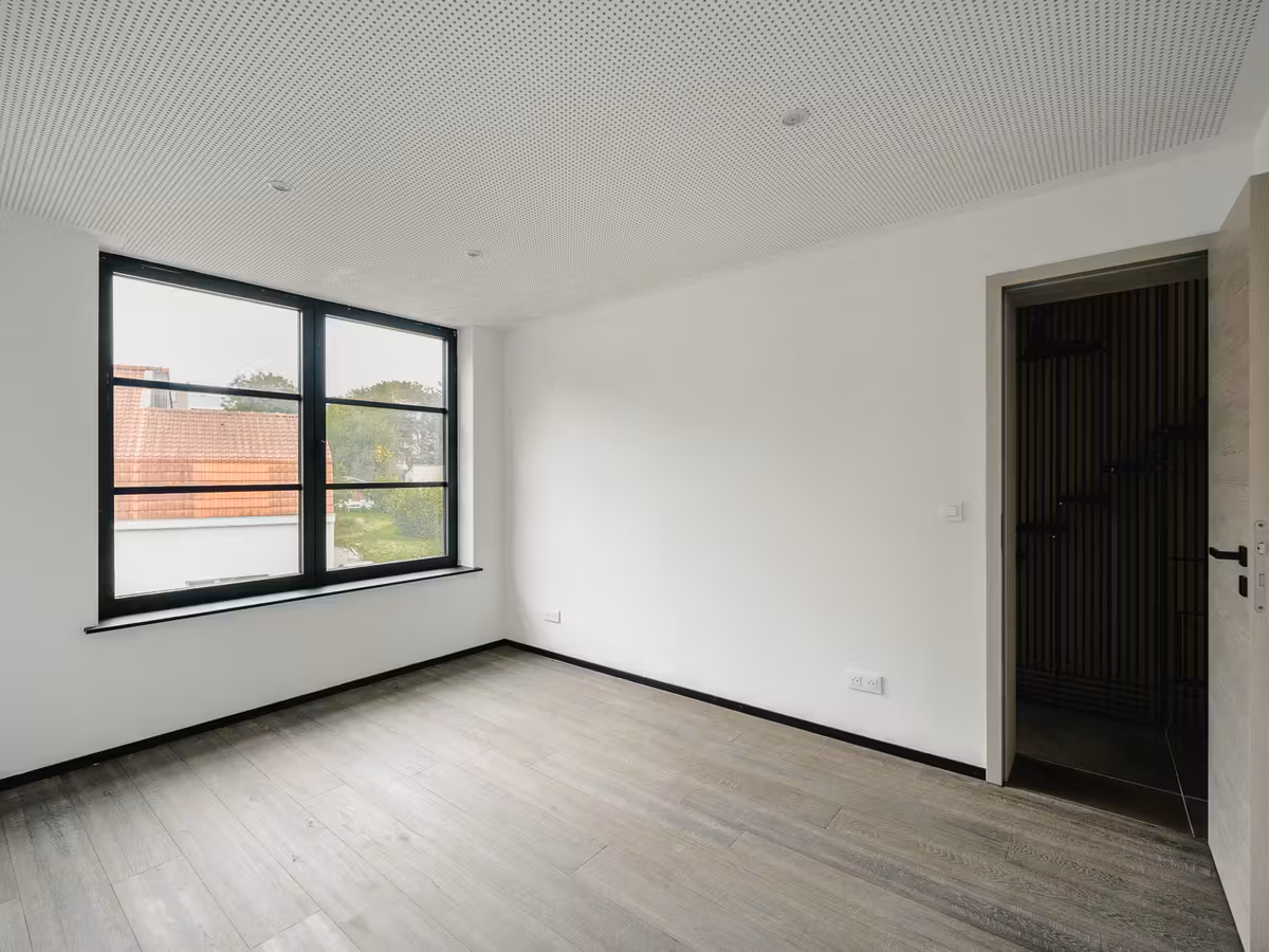 Gerenoveerd huis met tuin en terrassen in Calevoet - 11