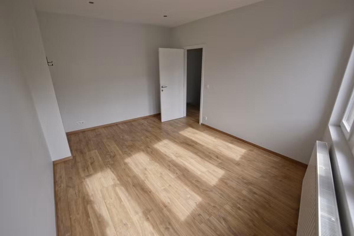 Tweelaagswoning van 105 m² in Auderghem - 3