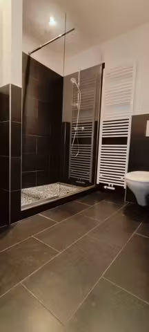 Studio in Watermael-Boitsfort met terras en garage - 2