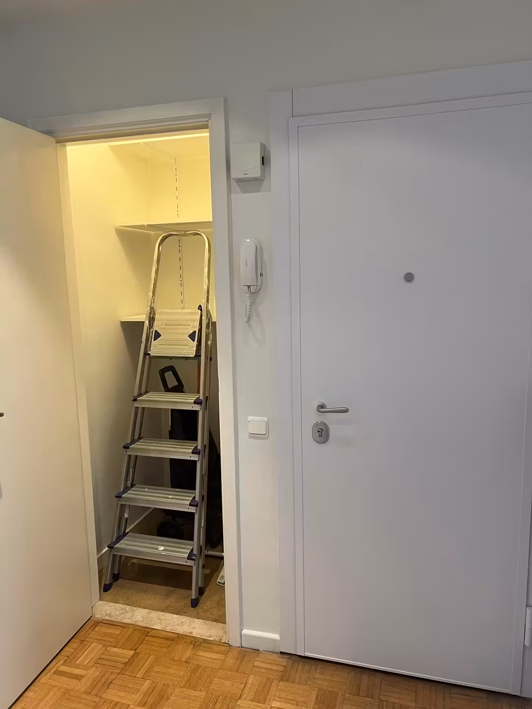 Gezellig appartement met 2 slaapkamers, terras en garage - 9