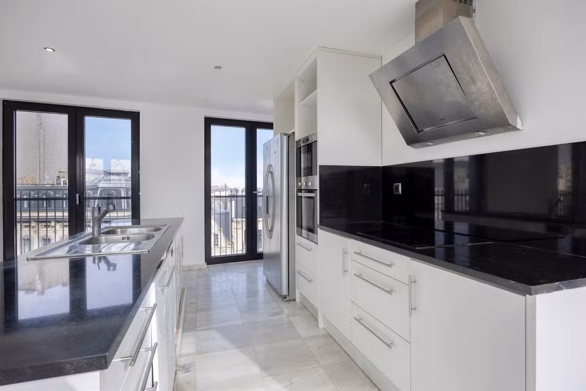 Appartement élégant avec terrasse sur le toit à la Meir - 9
