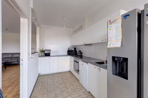 Appartement met 2 slaapkamers en terras vlakbij centrum Wilrijk - 3