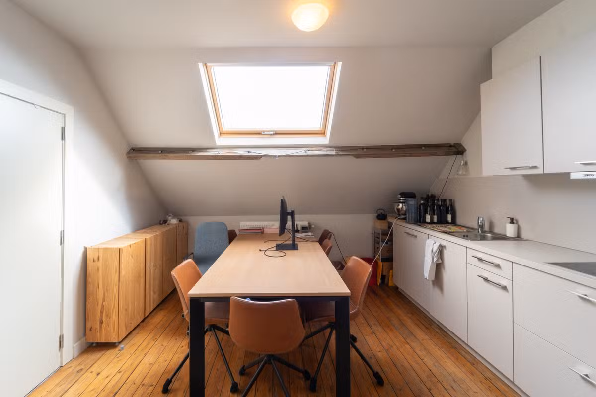 Cozy studio in a small building - 10