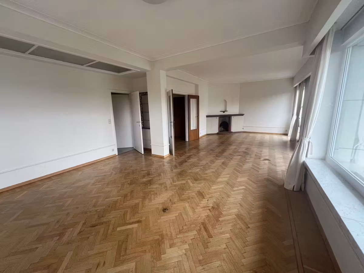 Ruim appartement met 3 slaapkamers in Ukkel - 9