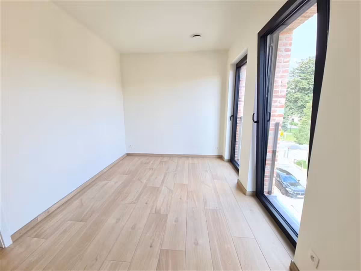 Recent luxury 1-bedroom apartment with terrace and parking - 12