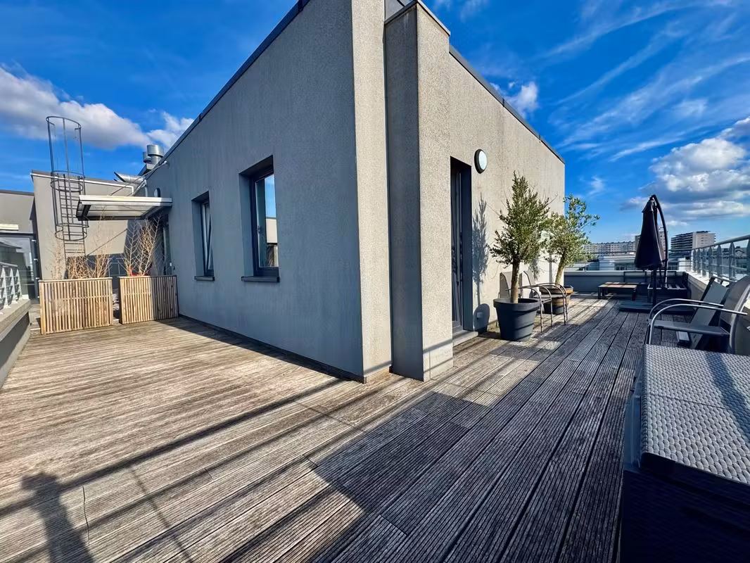 Prachtig penthouse 2 slaapkamers met U-vormig terras van... - 11