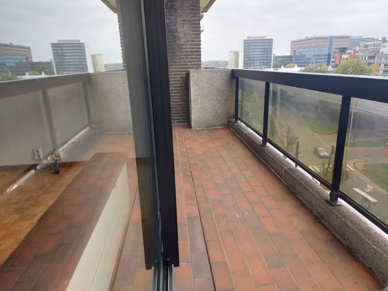 Centraal gelegen tweeslaapkamerappartement met terras - 9