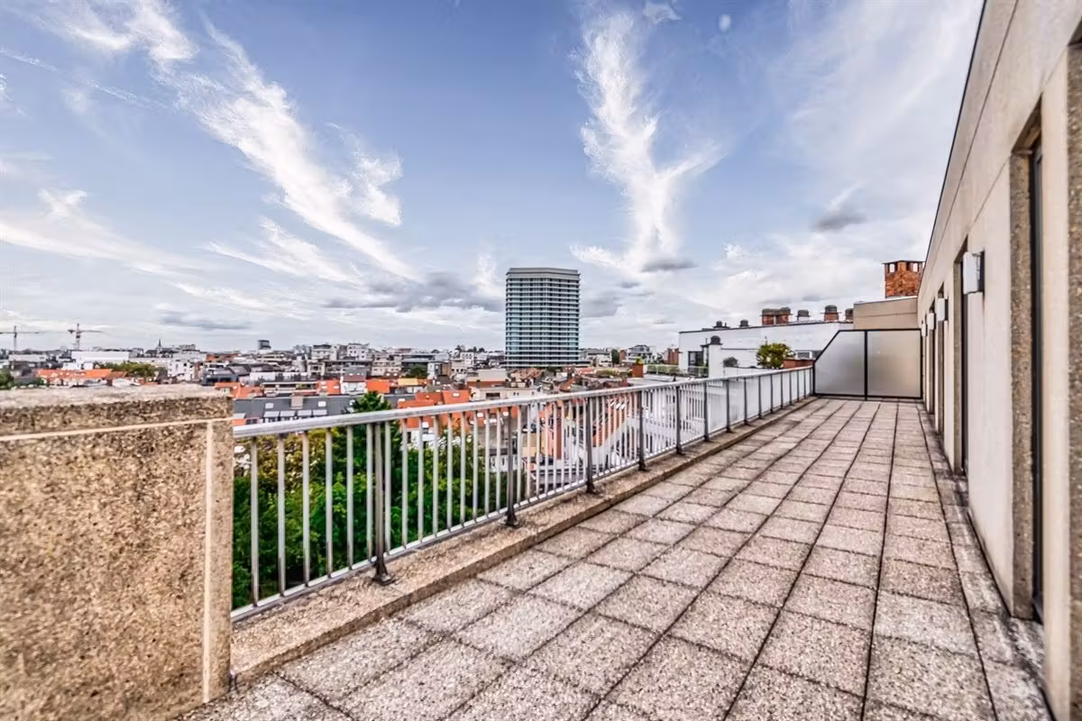 Penthouse met dubbel parkeren in de wijk Châtelain - 15