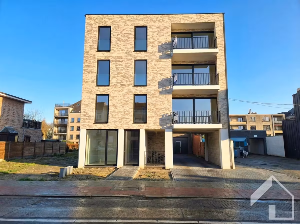 Nieuwbouw appartement op de 1ste verdieping met 2 slaapkamers, terras en lift - 2