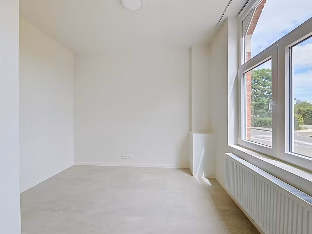 Renovated semi-detached home near Sint-Denijs-Westrem center - 8