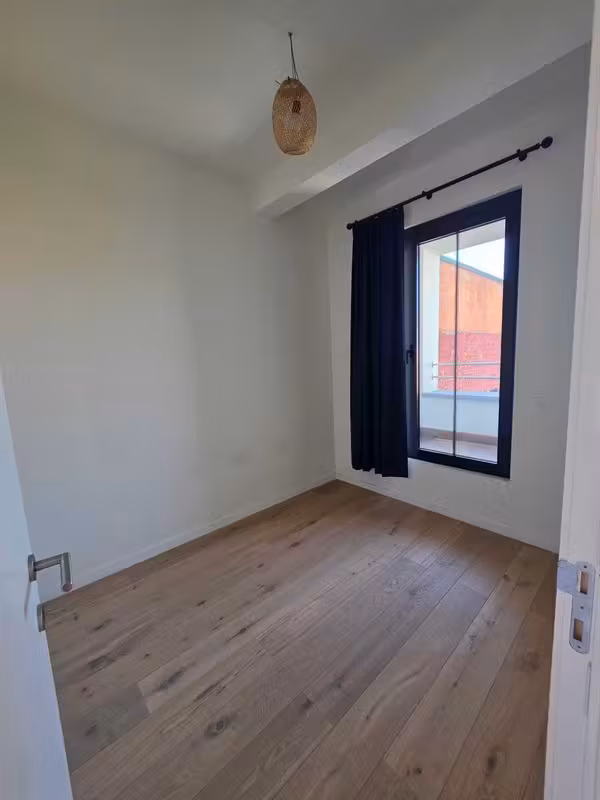 Gerenoveerd appartement met terras in Wilrijk - 4