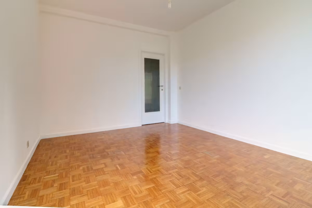 Appartement met één slaapkamer en parking in Auderghem - 1