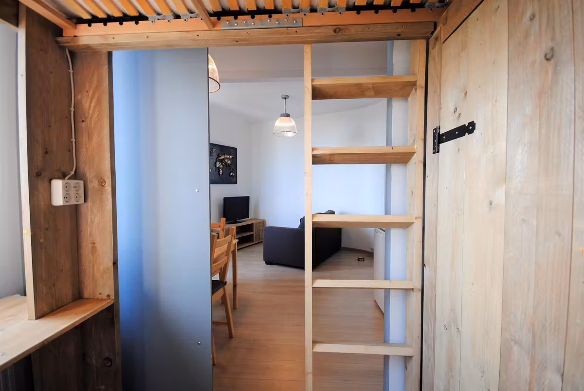 Furnished studio apartment in a great location - 7