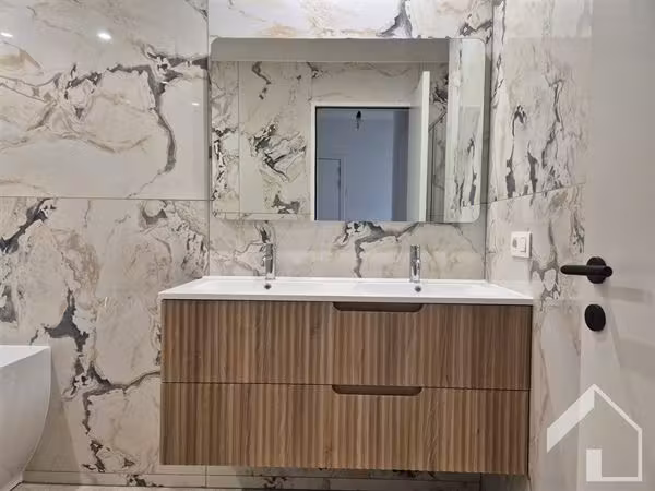 Nieuwbouw appartement op de 3de verdieping met 1 slaapkamer, terras en lift - 11