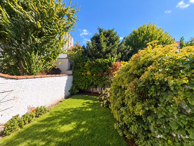 Two-bedroom duplex with terrace and garden in Ixelles - 19