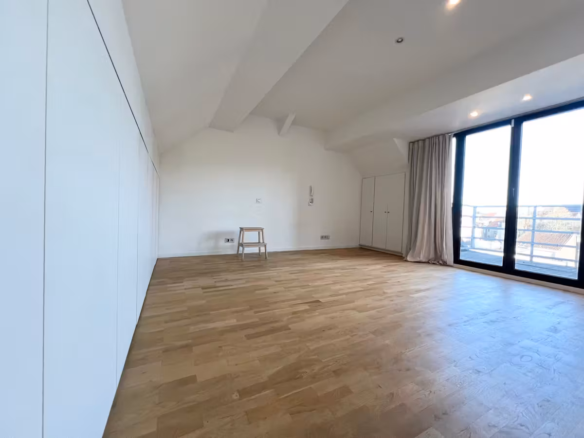 Ruim duplex appartement nabij Parvis Saint-Gilles - 10