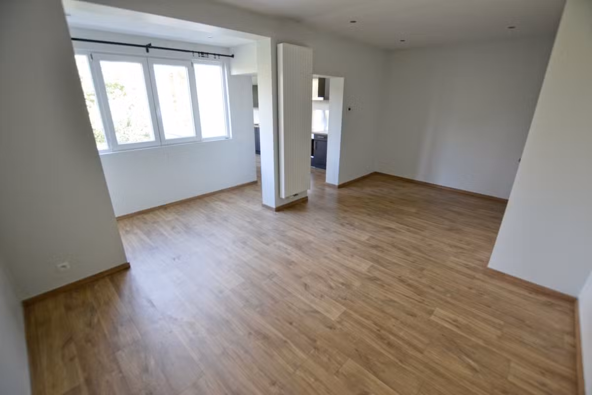 Tweelaagswoning van 105 m² in Auderghem - 1