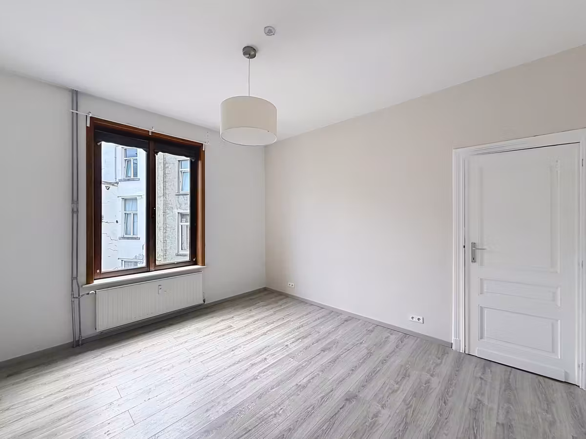 Three-bedroom duplex with home office - 13