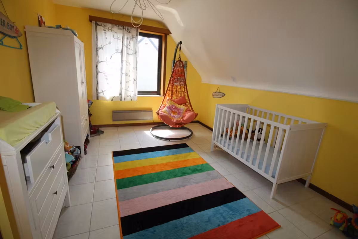 Vaste maison spacieuse dans un quartier calme - 4