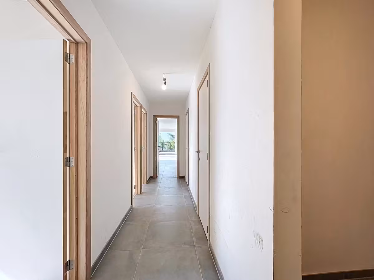 Lichtrijk 3 slaapkamer appartement te Oostakker - 10