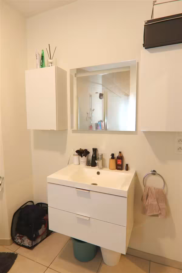 Appartement met 2 slaapkamers, balkon + parking - 6