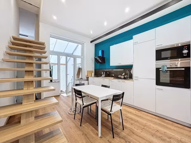 Studentenflat in Saint-Gilles met XXL terras - 11