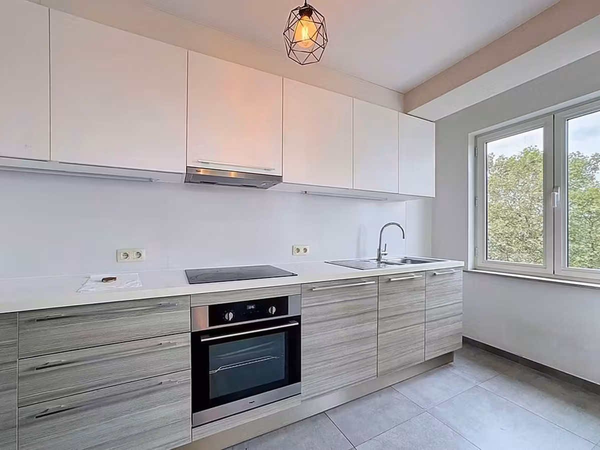 One-bedroom apartment in Saint-Gilles - 3