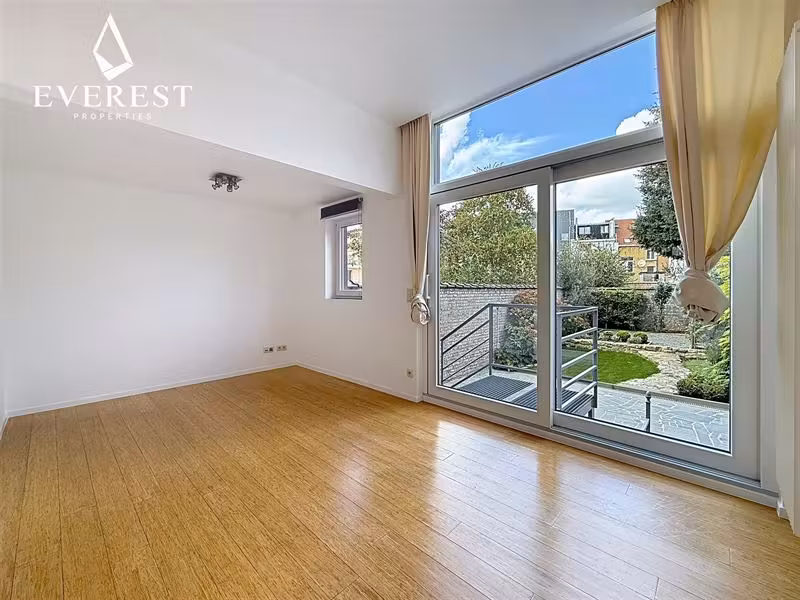 Gerenoveerd huis met tuin nabij ULB - 8