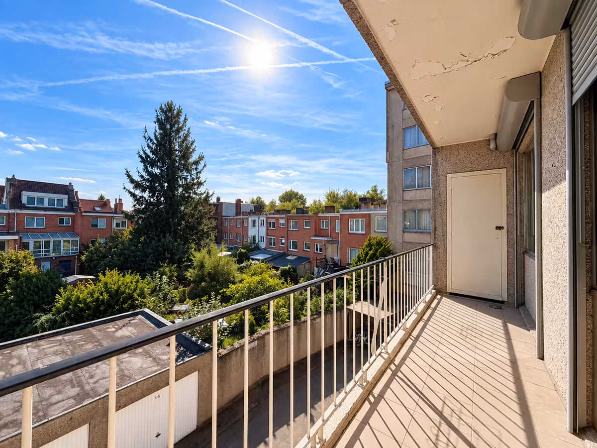 2-bedroom apartment with unobstructed views - 18