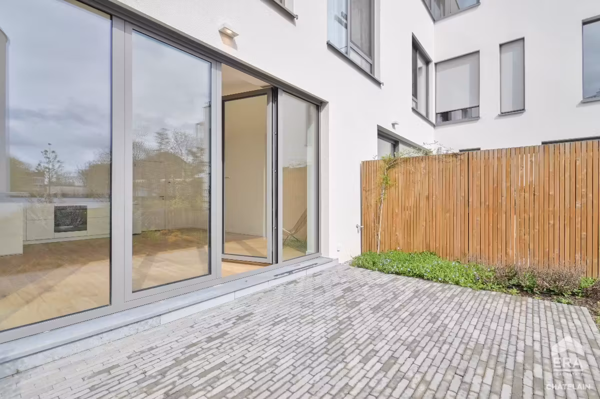 Gloednieuw appartement met tuin in Ukkel - 13