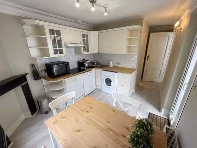 Furnished apartment with one bedroom and terrace - 2