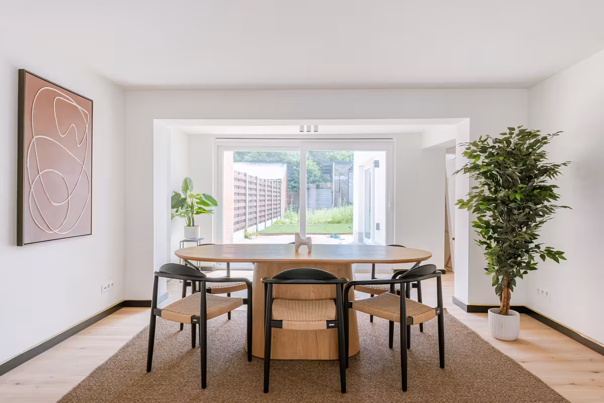 Woning met 5 slaapkamers en grote tuin in hartje Zwijnaarde - 7