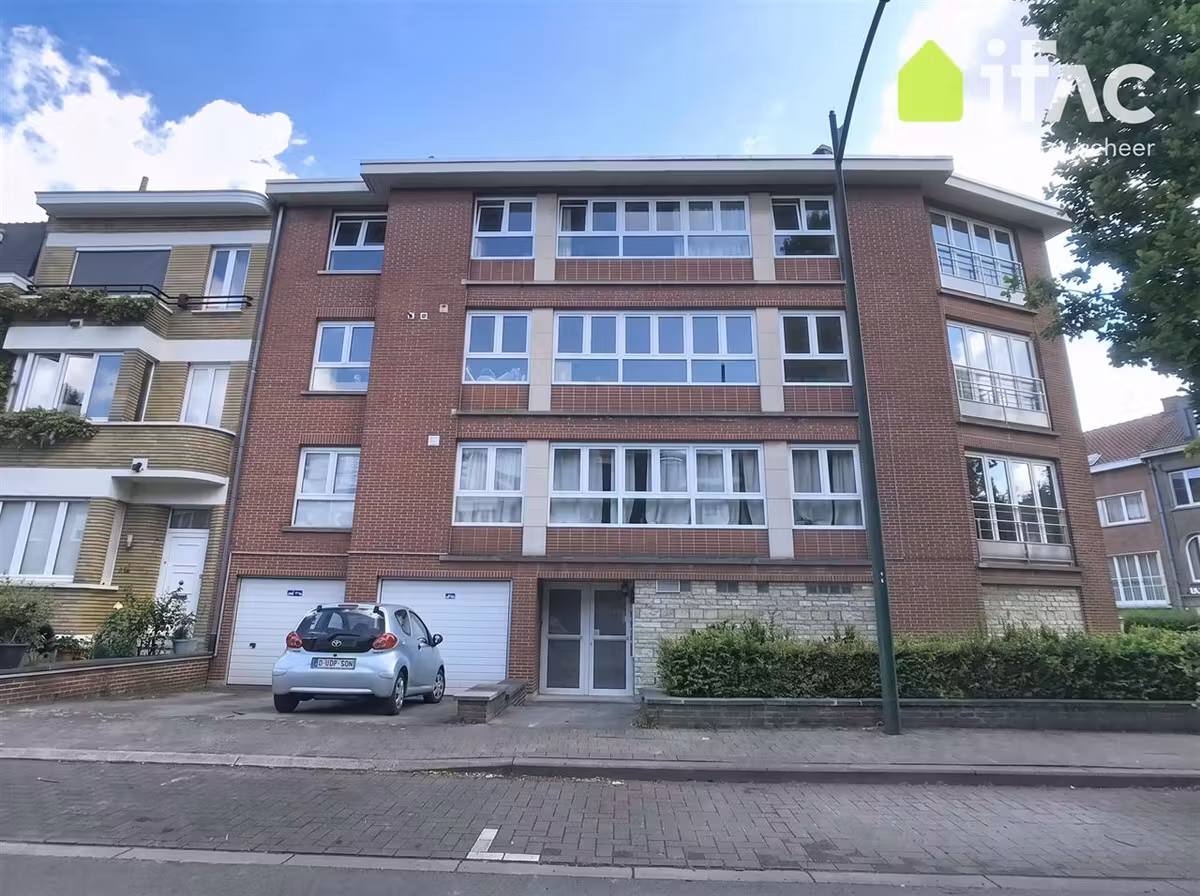 Duplex appartement met ondergrondse parking in Laken - 10