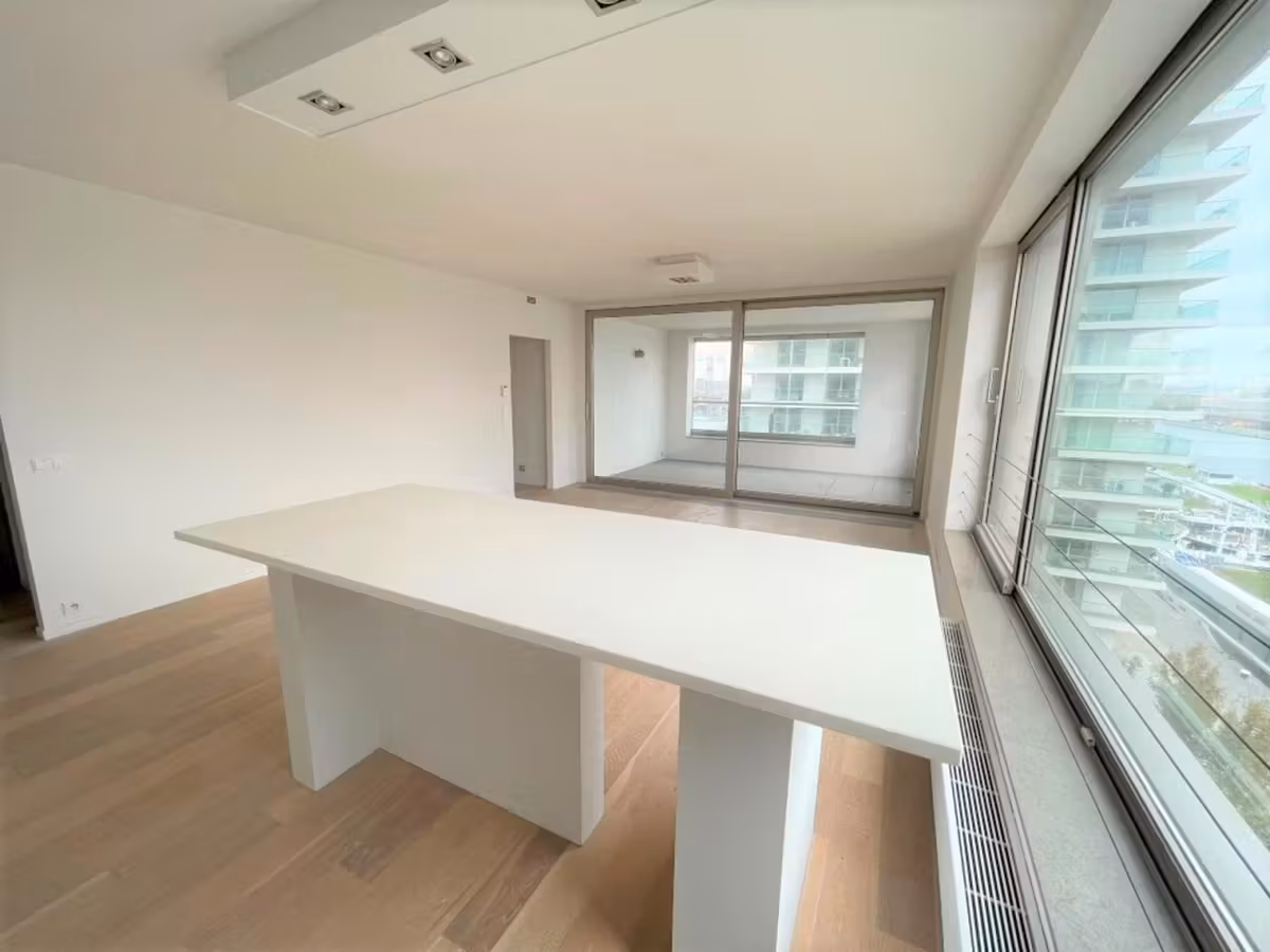 Prachtig gelegen 2 slaapkamer appartement op het Eilandje - 8