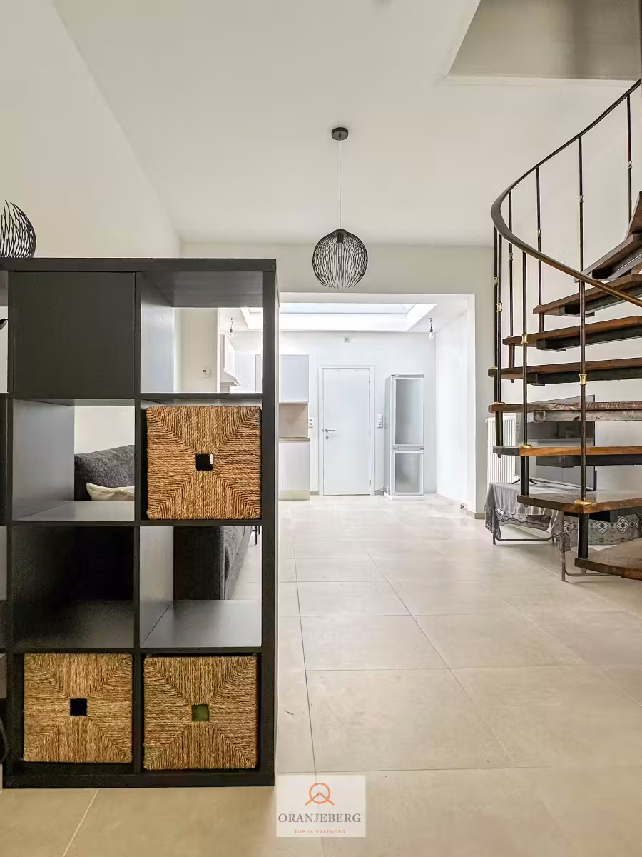 Gemeubelde en gerenoveerde rijwoning nabij centrum Ledeberg - 6