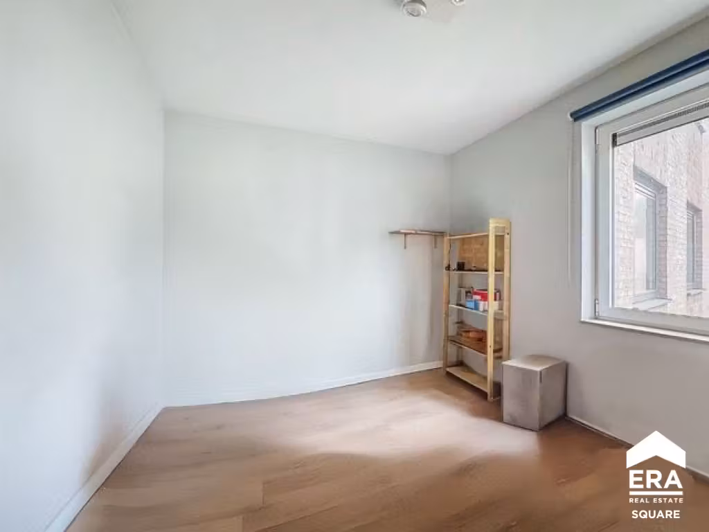Ruim appartement met 3 slaapkamers, terras en 2 parkeerplaatsen - 9