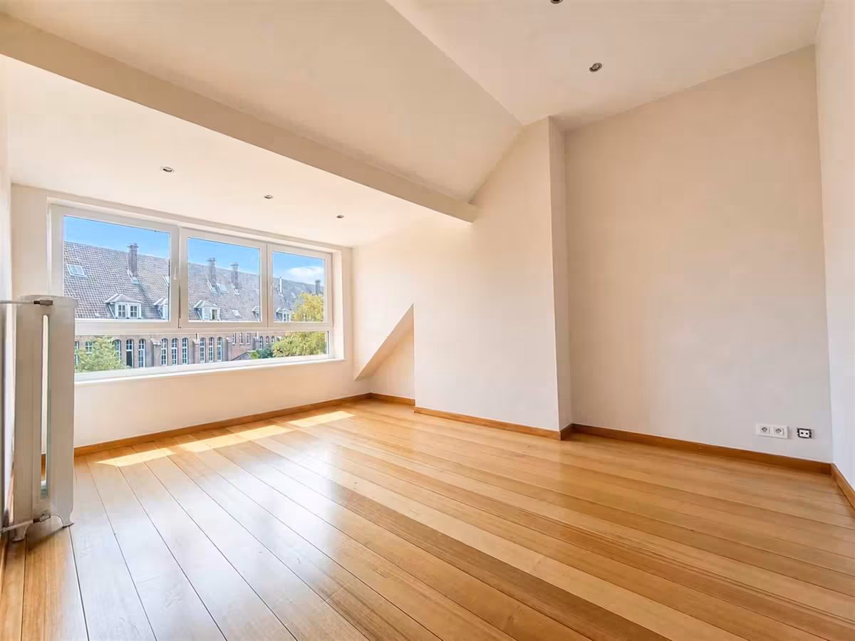Renovated 2-bedroom duplex in La Chasse - 10
