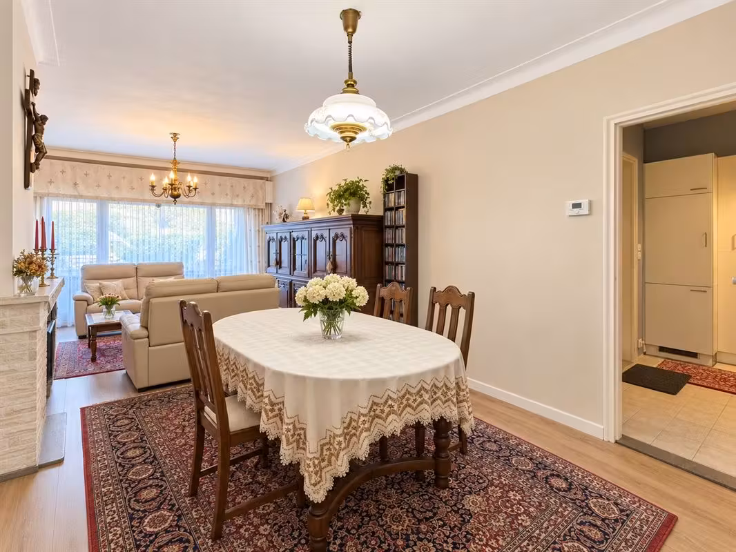 Ground-floor apartment with 2 bedrooms, garage - 6