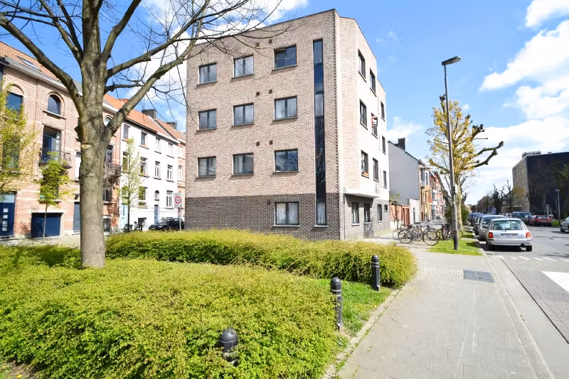 Bel appartement à Sint-Amandsberg, emplacement de choix - 2