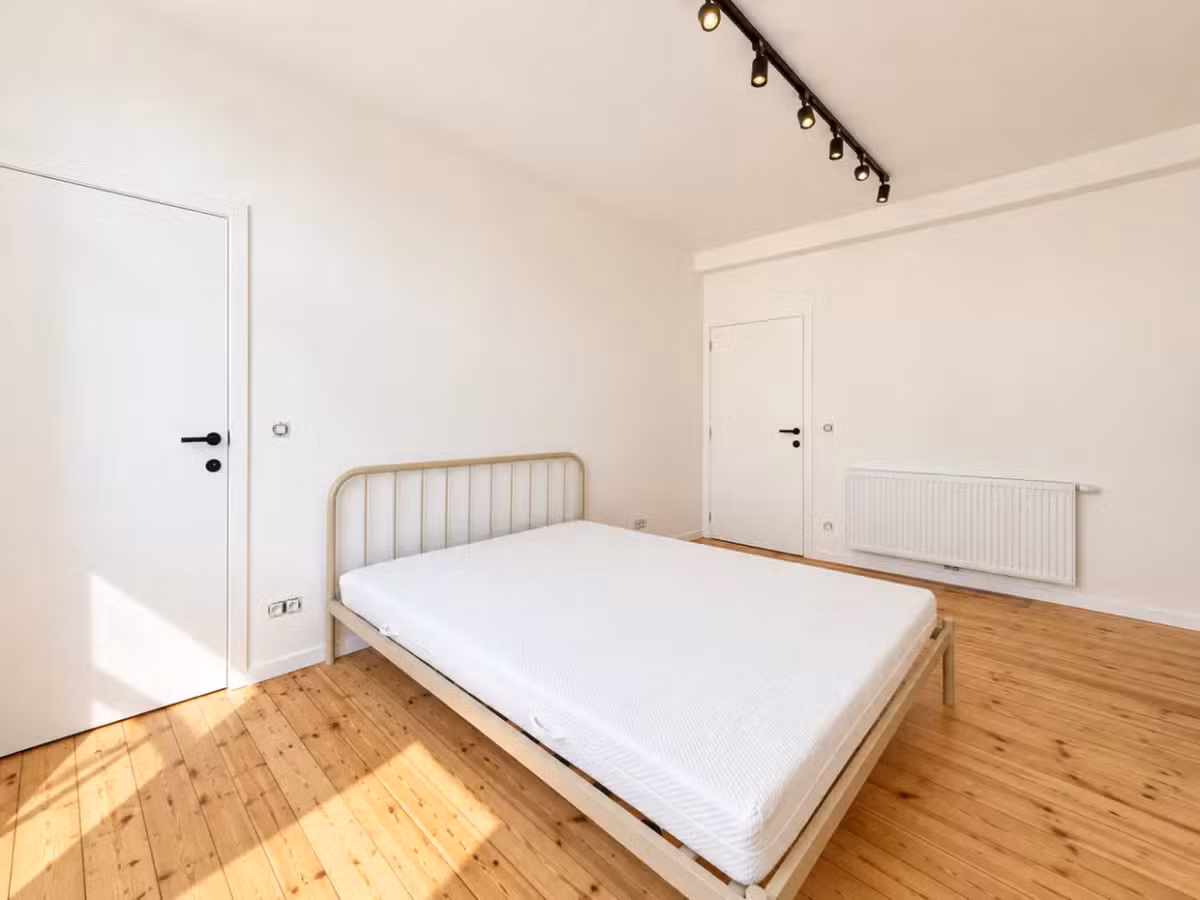 Appartement met terras en parkeerplaats in Etterbeek - 11
