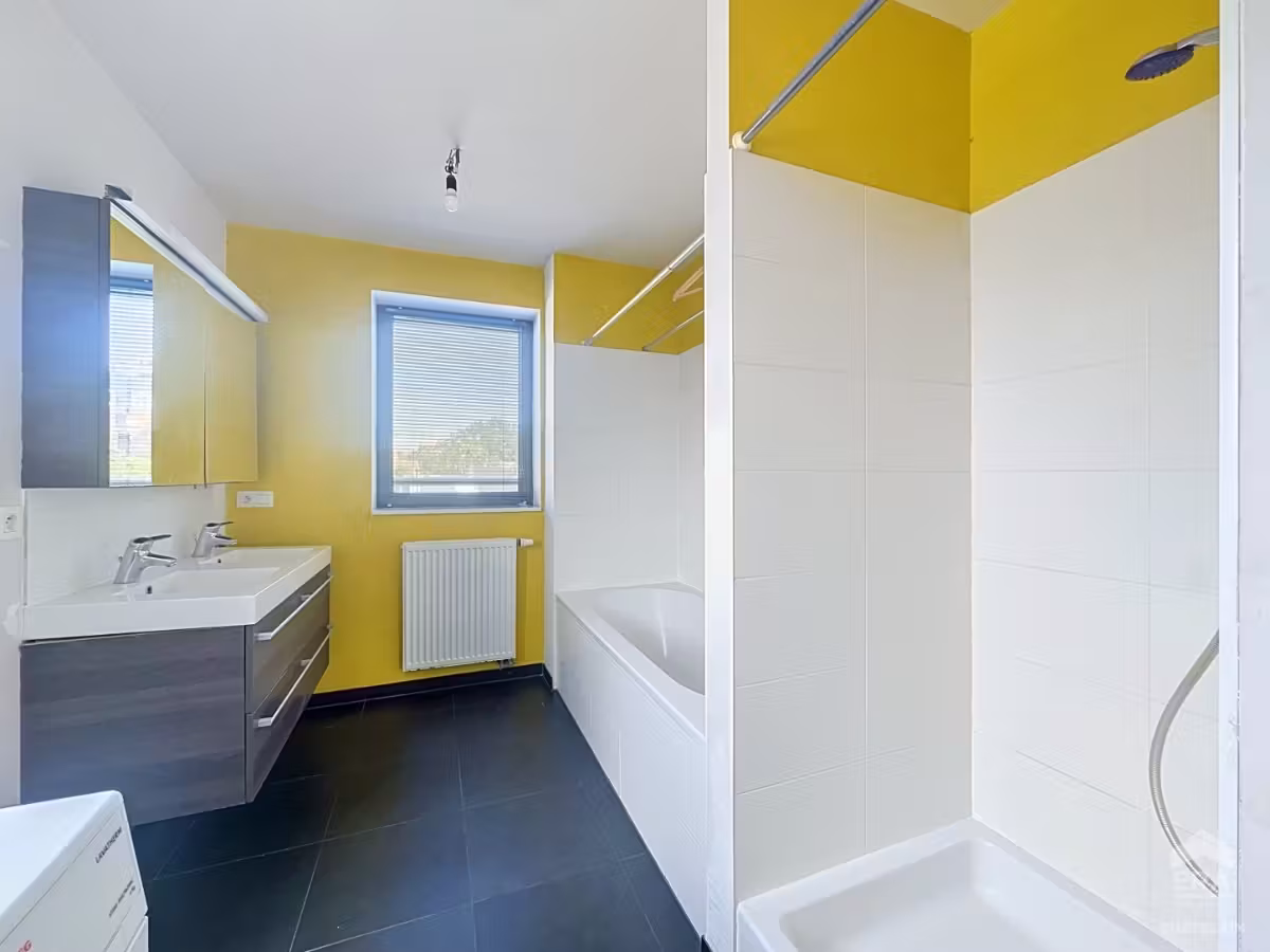 Duplex with 3 bedrooms and terrace for rent in Saint-Gilles - 15