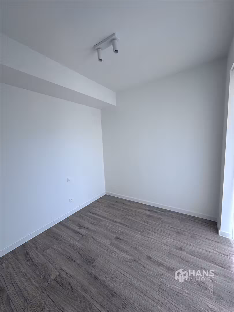 NIEUWBOUWAPPARTEMENT MET 2 SLAAPKAMERS EN TERRAS TE ANTWERPEN - 11
