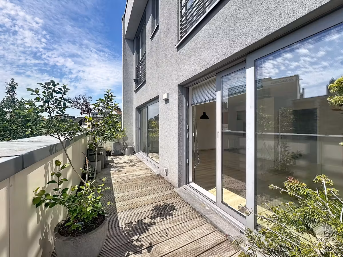 Duplex with 3 bedrooms and terrace for rent in Saint-Gilles - 7