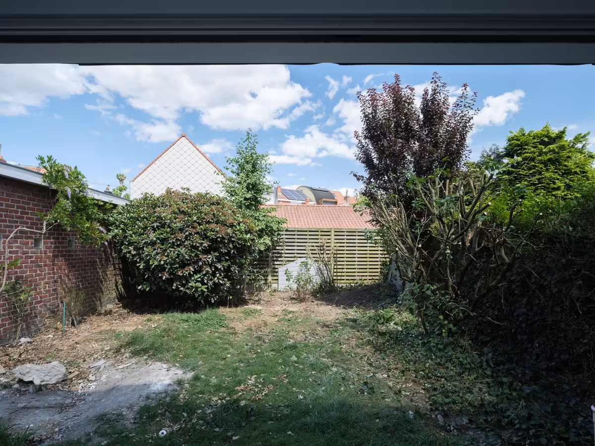 Ruime halfopen bebouwing met tuin - 16